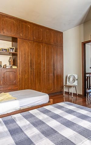 Casa à venda com 386m², 3 quartos e 8 vagas Casa à venda com 386m², 3 quartos e 8 vagasSuíte