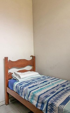 Casa à venda com 386m², 3 quartos e 8 vagas Casa à venda com 386m², 3 quartos e 8 vagasQuarto de Serviço