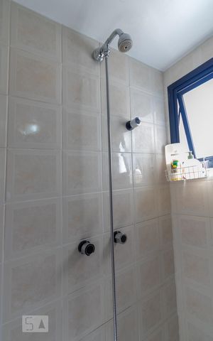 Apartamento à venda com 103m², 3 quartos e 2 vagasChuveiro