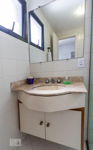 Apartamento à venda com 103m², 3 quartos e 2 vagasBanheiro da Suíte 1