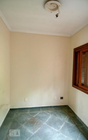 Casa à venda com 216m², 4 quartos e 3 vagas Casa à venda com 216m², 4 quartos e 3 vagasQuarto 1 - 1º Pavimento