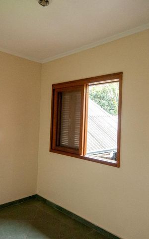 Casa à venda com 216m², 4 quartos e 3 vagas Casa à venda com 216m², 4 quartos e 3 vagasQuarto 4 / 2º Pavimento
