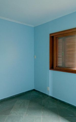 Casa à venda com 216m², 4 quartos e 3 vagas Casa à venda com 216m², 4 quartos e 3 vagasQuarto 3 / 2º Pavimento