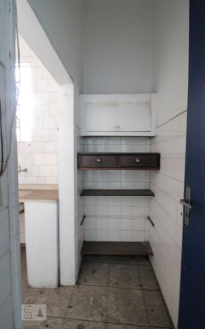 Casa à venda com 468m², 8 quartos e sem vagaCozinha