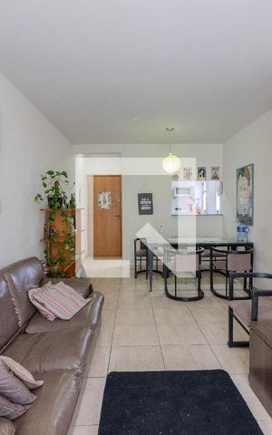 Apartamento para alugar com 95m², 3 quartos e sem vaga Apartamento para alugar com 95m², 3 quartos e sem vagaSala