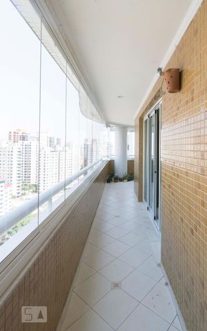 Apartamento à venda com 140m², 3 quartos e 4 vagasSacada