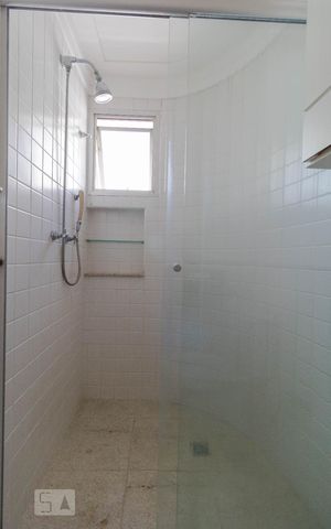 Apartamento à venda com 170m², 3 quartos e 2 vagas Apartamento à venda com 170m², 3 quartos e 2 vagasBanheiro da Suíte