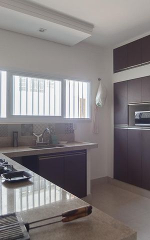Casa à venda com 270m², 4 quartos e 8 vagasCozinha