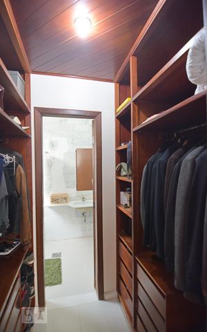 Apartamento para alugar com 154m², 3 quartos e 4 vagasCloset