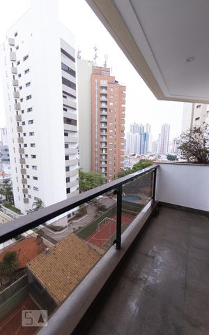 Apartamento à venda com 346m², 4 quartos e 4 vagas Apartamento à venda com 346m², 4 quartos e 4 vagasVaranda Sala de Jantar