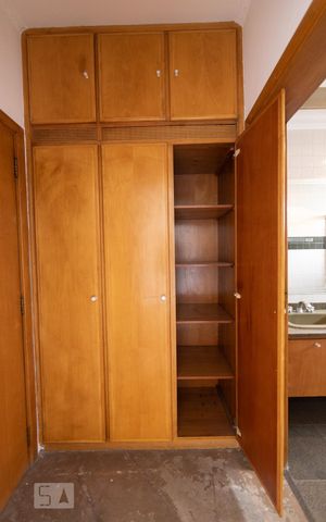 Apartamento à venda com 346m², 4 quartos e 4 vagas Apartamento à venda com 346m², 4 quartos e 4 vagasArmário Suite 3