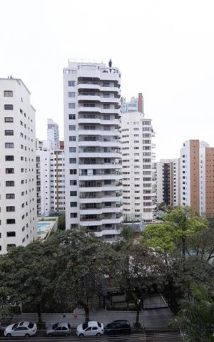 Apartamento à venda com 346m², 4 quartos e 4 vagas Apartamento à venda com 346m², 4 quartos e 4 vagasVista da Suite 2
