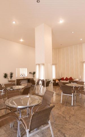 Apartamento à venda com 346m², 4 quartos e 4 vagas Apartamento à venda com 346m², 4 quartos e 4 vagasÁrea comum - Salão de festas