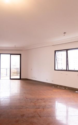 Apartamento à venda com 346m², 4 quartos e 4 vagas Apartamento à venda com 346m², 4 quartos e 4 vagasSala de Estar