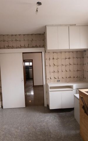 Apartamento à venda com 346m², 4 quartos e 4 vagas Apartamento à venda com 346m², 4 quartos e 4 vagasÁrea de Serviço