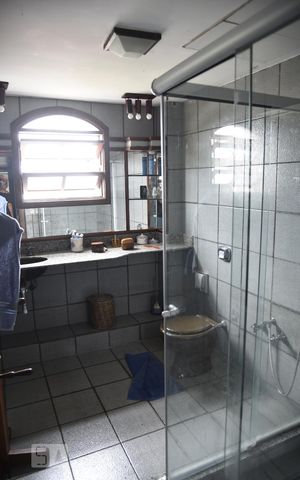Casa de condomínio para alugar com 450m², 4 quartos e 2 vagasBanheiro 5