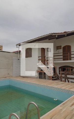 Casa de condomínio para alugar com 450m², 4 quartos e 2 vagas Casa de condomínio para alugar com 450m², 4 quartos e 2 vagasPiscina