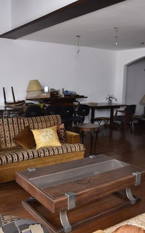 Casa de condomínio para alugar com 450m², 4 quartos e 2 vagasSala