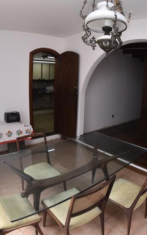 Casa de condomínio para alugar com 450m², 4 quartos e 2 vagasSala