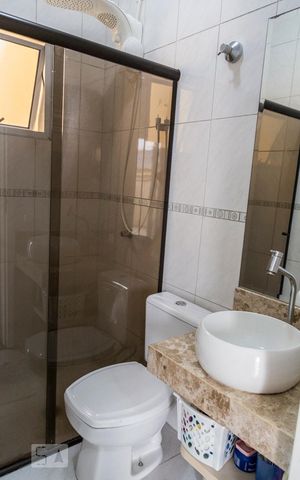 Casa à venda com 160m², 3 quartos e 2 vagas Casa à venda com 160m², 3 quartos e 2 vagasBanheiro Suíte