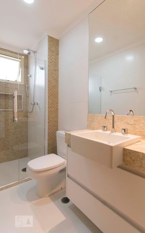 Apartamento à venda com 76m², 2 quartos e 1 vagaBanheiro Suíte