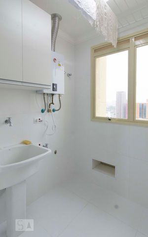 Apartamento à venda com 76m², 2 quartos e 1 vagaLavanderia