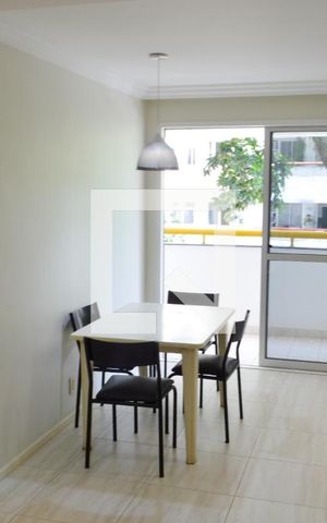Apartamento para alugar com 67m², 2 quartos e 1 vaga Apartamento para alugar com 67m², 2 quartos e 1 vagaSala
