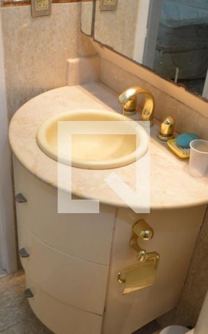 Apartamento para alugar com 67m², 2 quartos e 1 vaga Apartamento para alugar com 67m², 2 quartos e 1 vagaBanheiro