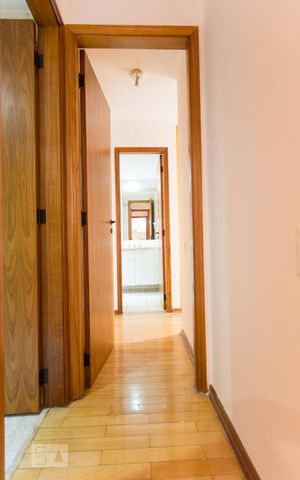 Apartamento para alugar com 60m², 2 quartos e 2 vagas Apartamento para alugar com 60m², 2 quartos e 2 vagasCorredor