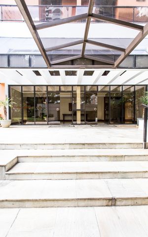 Apartamento para alugar com 60m², 2 quartos e 2 vagas Apartamento para alugar com 60m², 2 quartos e 2 vagasFachada