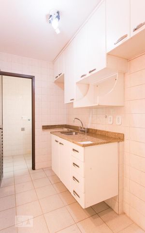 Apartamento para alugar com 60m², 2 quartos e 2 vagas Apartamento para alugar com 60m², 2 quartos e 2 vagasCozinha