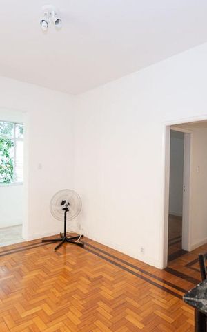 Apartamento para alugar com 90m², 3 quartos e sem vaga Apartamento para alugar com 90m², 3 quartos e sem vagaSala