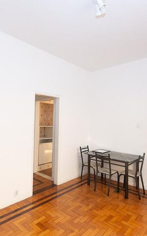 Apartamento para alugar com 90m², 3 quartos e sem vaga Apartamento para alugar com 90m², 3 quartos e sem vagaSala