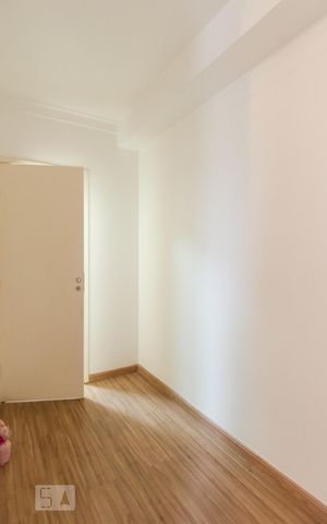 Apartamento à venda com 102m², 3 quartos e 2 vagas Apartamento à venda com 102m², 3 quartos e 2 vagasCloset da suíte