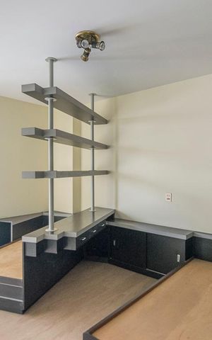 Apartamento à venda com 298m², 3 quartos e 3 vagas Apartamento à venda com 298m², 3 quartos e 3 vagasQuarto 2 Suite