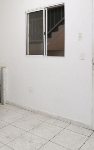 Apartamento para alugar com 40m², 2 quartos e sem vaga Apartamento para alugar com 40m², 2 quartos e sem vagaSala - cozinha