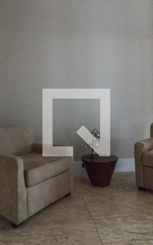 Apartamento à venda com 107m², 2 quartos e 2 vagasHall social