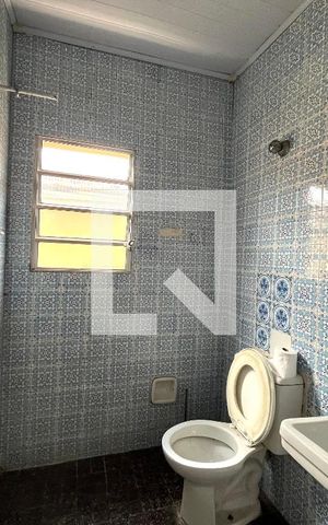 Casa à venda com 120m², 2 quartos e sem vagaBanheiro 