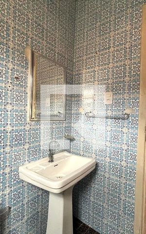 Casa à venda com 120m², 2 quartos e sem vagaBanheiro 