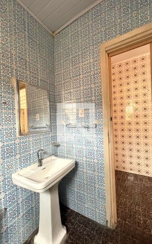 Casa à venda com 120m², 2 quartos e sem vagaBanheiro 