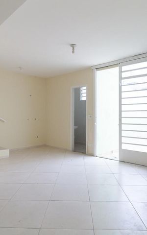 Casa à venda com 250m², 4 quartos e 4 vagasSalão de Festas