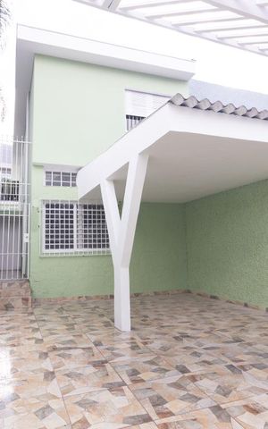 Casa à venda com 250m², 4 quartos e 4 vagasGaragem