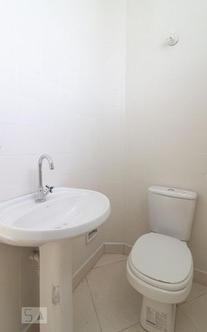 Casa à venda com 250m², 4 quartos e 4 vagasLavabo Salão de Festas