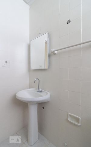 Casa à venda com 250m², 4 quartos e 4 vagasBanheiro do Quarto Suíte