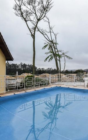 Casa de condomínio à venda com 138m², 3 quartos e 2 vagas Casa de condomínio à venda com 138m², 3 quartos e 2 vagasPiscina
