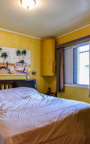 Casa de condomínio à venda com 138m², 3 quartos e 2 vagas Casa de condomínio à venda com 138m², 3 quartos e 2 vagasSuíte