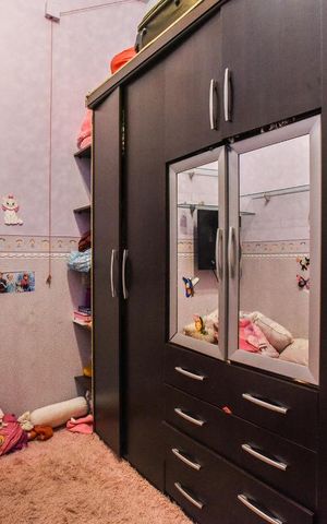 Casa de condomínio à venda com 138m², 3 quartos e 2 vagas Casa de condomínio à venda com 138m², 3 quartos e 2 vagasQuarto 1
