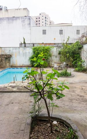 Casa para alugar com 545m², 5 quartos e 6 vagasPIscina