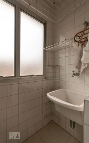Apartamento à venda com 42m², 1 quarto e sem vaga Apartamento à venda com 42m², 1 quarto e sem vagaÁrea de Serviço