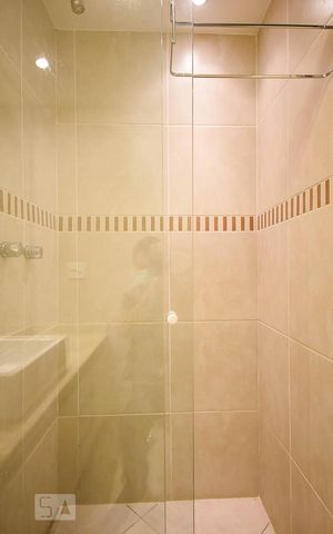 Apartamento à venda com 51m², 2 quartos e 1 vaga Apartamento à venda com 51m², 2 quartos e 1 vagaBanheiro